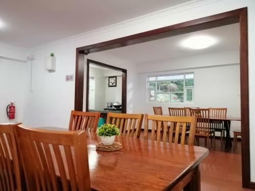 Sling N Stone Vacation Homes, Mt Kinabalu