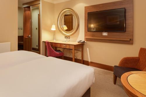Hotel The Cambridge Belfry - Qhotels