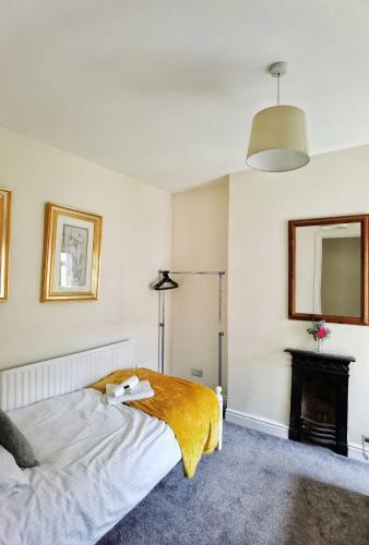 Great House Available For Guests And Contractors Parking And Wifi