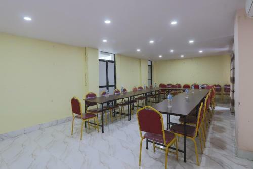Hotel Spot On 89939 Platinum Inn