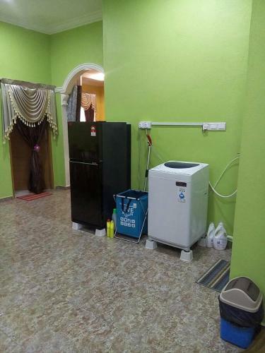 Bed & Breakfast Kakjah Riverside Homestay