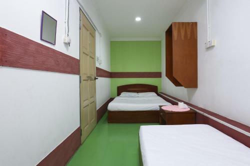 Oyo 89784 Impiana Hotel