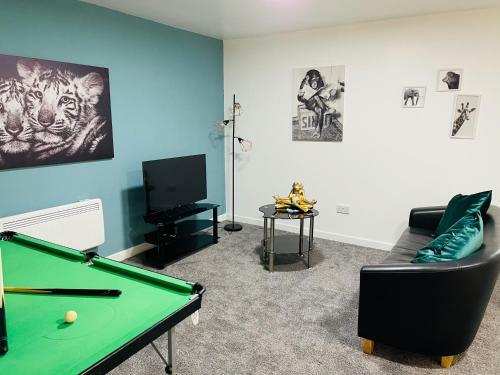 Stunning 1 Bed City Centre Apartment With Pool Table