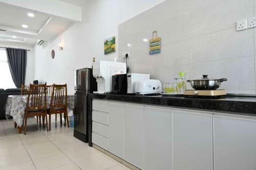 Desa Impian Families Cheerful Deerest Villa.