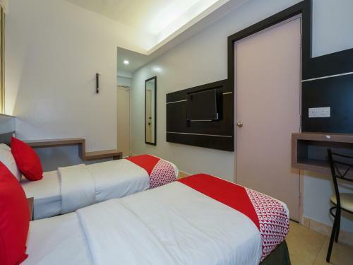 Oyo 44083 Hotel Orchard Inn