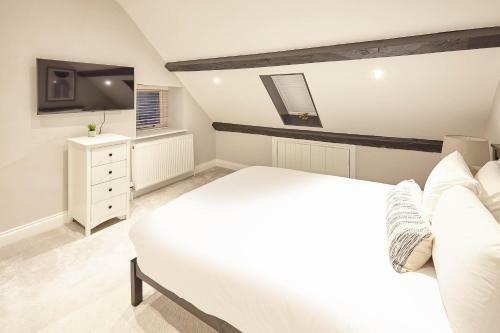 Host & Stay- Graham House