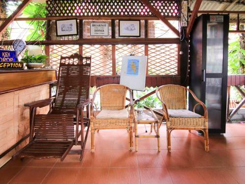Hotel Oyo 44084 Ombak Inn Chalet