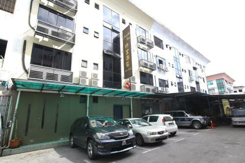 Hotel Oyo 90136 Jumbo Inn