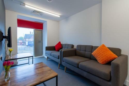 Student Only - Shared And Private Apartments In Coventry