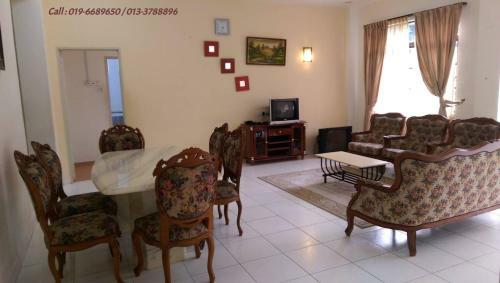 Jarzmin@ Prima Villa Apartments