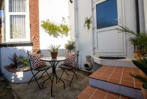 No.89 Stylish Ground Floor Apartment