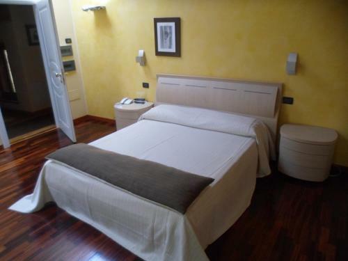 Hotel Fontana Santa