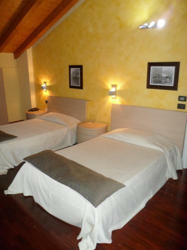 Hotel Fontana Santa