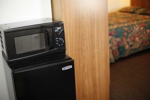 Travelier Motel - Macon