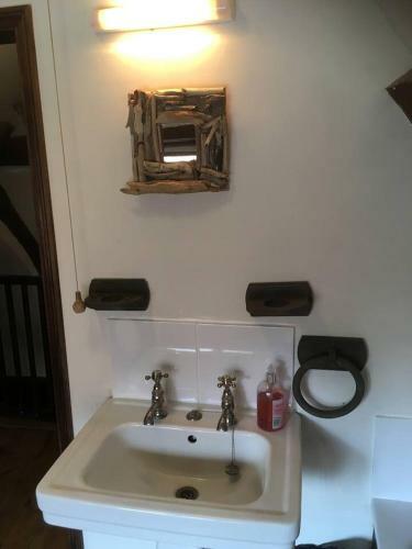 Cosy, Historic, Pet Friendly Cottage, Petworth