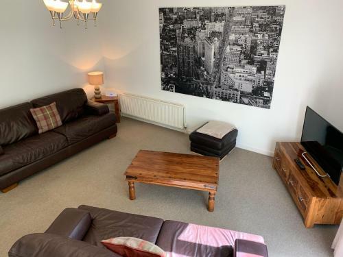 Munro Apartment