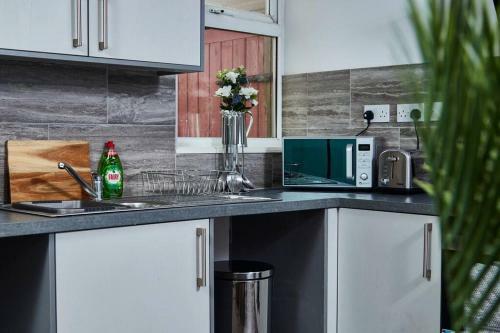 Perfect Apartment - Sleeps 6 - Great Location