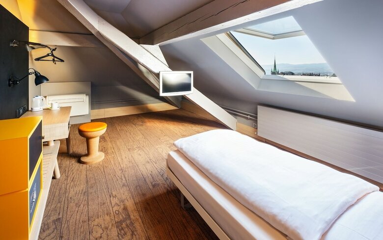 Hotel Swiss Wine By Fassbind