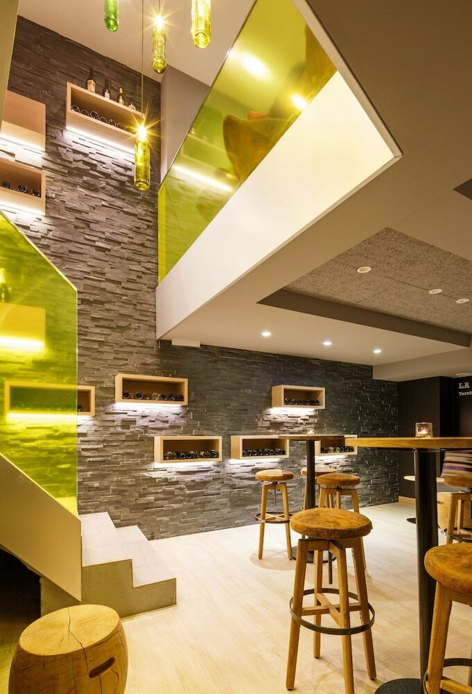 Hotel Swiss Wine By Fassbind