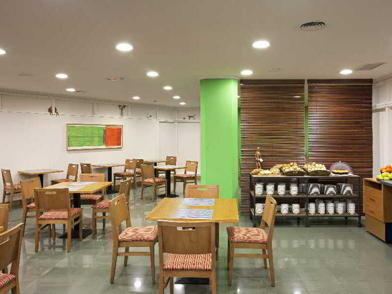 Hotel Express Holiday Inn Tres Cantos
