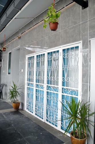 Hostal Teruntum 96 Guest House
