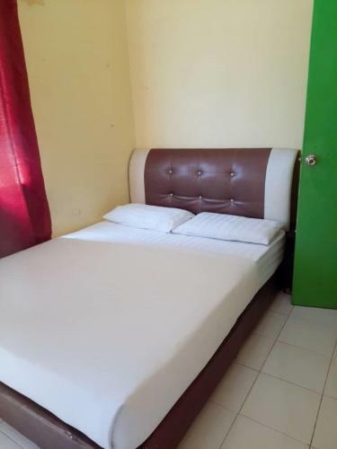 Hostal Teluk Chempedak Tc Hotel