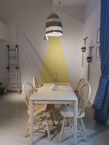 Apartamento Pinnacle Duplex@6pax-5m Walk To Paradigm Mall+wifi