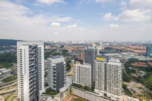 Apartamentos Proper Suites@empire Damansara