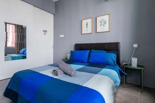 Apartamentos Proper Suites@empire Damansara