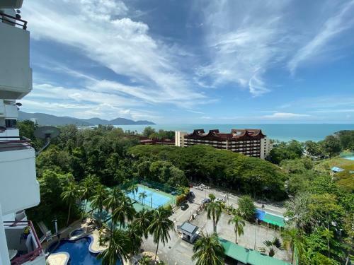 The View Feringghi Executive Apartment