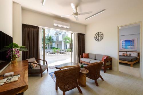 By The Sea Beach Front Apartment