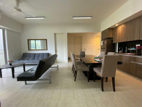 Apartamento By The Sea Beachfront Home
