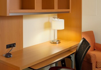 Hotel Springhill Suites By Marriott Cincinnati Northeast