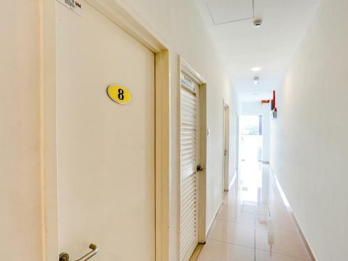 Oyo 89677 Sunflower Hotel