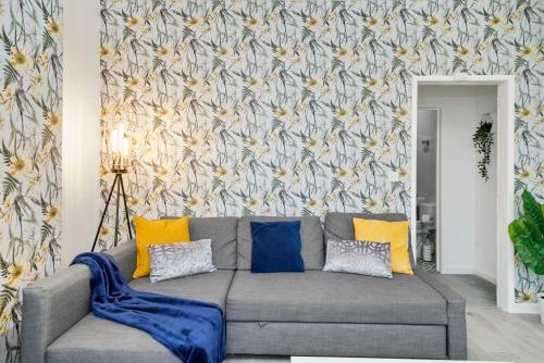 Fresh Contemporary Plymouth Apartment