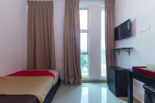Oyo 439 Night Queen Hotel