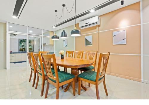 Suraya Homestay Semi-d