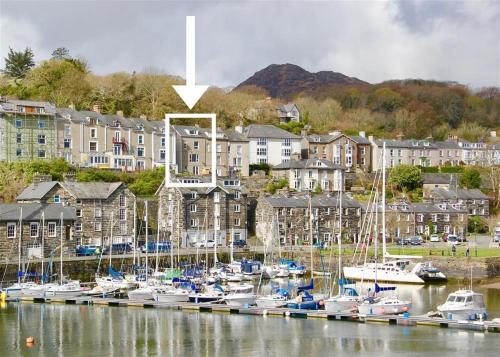 Harbour Lookout Porthmadog 1124