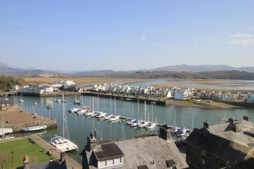 Harbour Lookout Porthmadog 1124