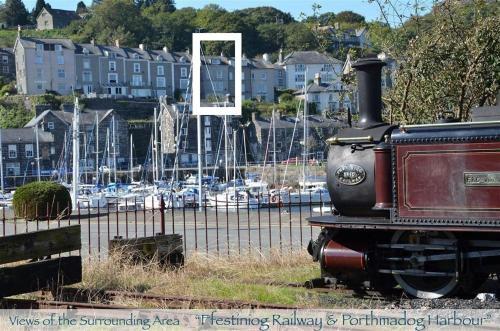 Harbour Lookout Porthmadog 1124