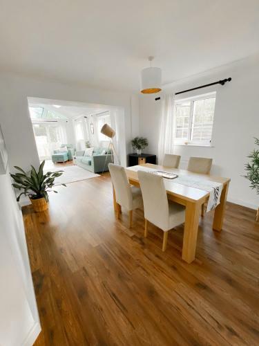 Apartamento Luxury & Spacious 2 Bed Annex With Private Garden
