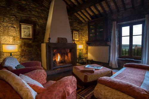 Hotel Castello Di Proceno Albergo Diffuso In Dimora D'epoca