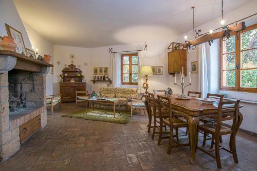 Hotel Castello Di Proceno Albergo Diffuso In Dimora D'epoca