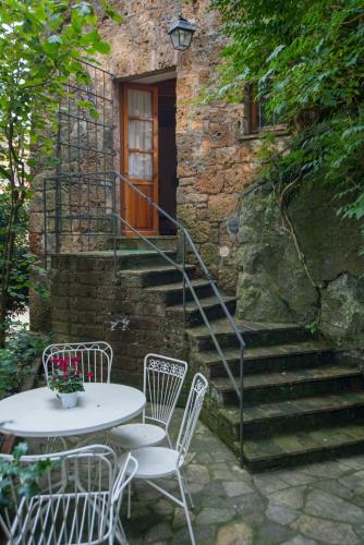 Hotel Castello Di Proceno Albergo Diffuso In Dimora D'epoca