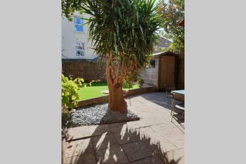Apartamento Beautiful Spacious Flat With Garden
