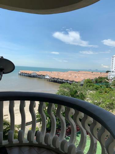 Port Dickson Glory Beach Resort Apartment 5pax 3br