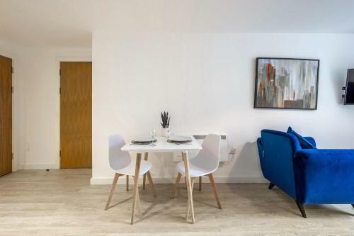 A Modern Apartment In Preston City Centre