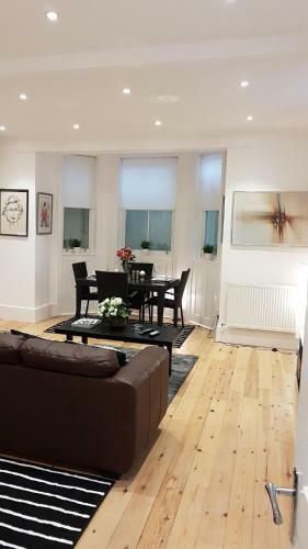 Apartment At 5 Victoria Parade