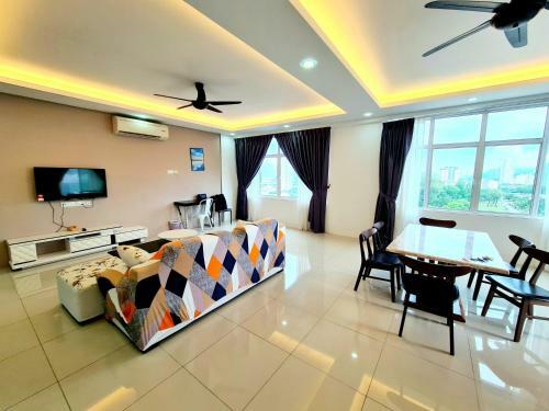 Atta Mansion Apartment@ Jelutong