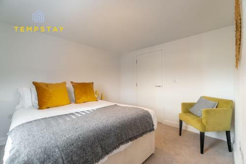 High Spec Modern Apartment Prime Location! Parking